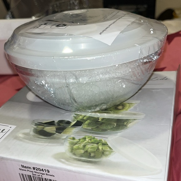 Charleston Wrap Home- Glass Prep/ Storage Bowls & Lids (3) Sets of 5.. $25each - Picture 5 of 6